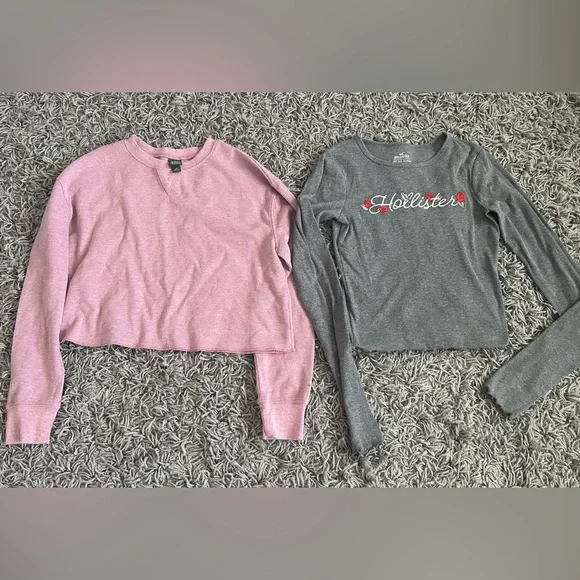 Long Sleeve Tops By Hollister SZ XS - Picture 1 of 1